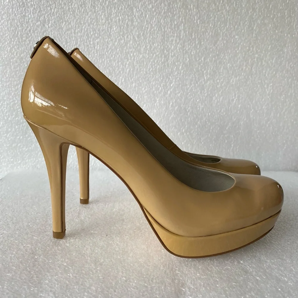 MICHAEL Michael Kors Nude Beige lonna Pump Platform Round Toe Stiletto Size 7 M